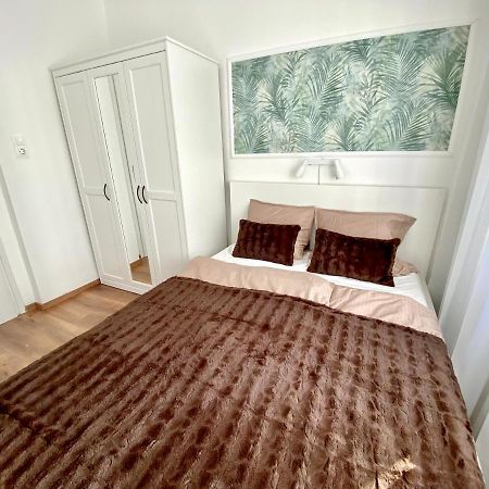 Esther Apartman Tatabanya Ngoại thất bức ảnh